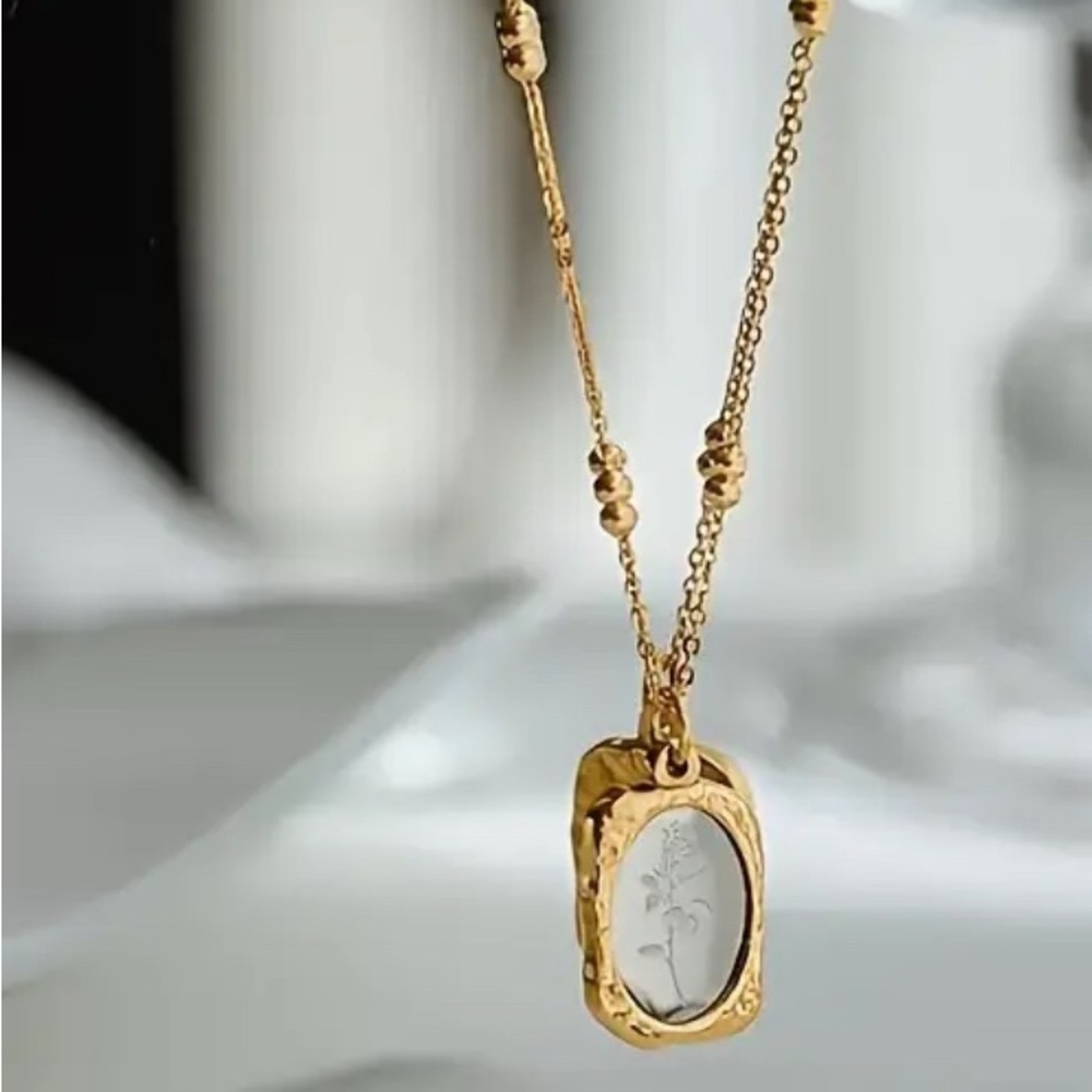 Gold plated rose Pendant Necklace boho sezane Anthropologie style new flower